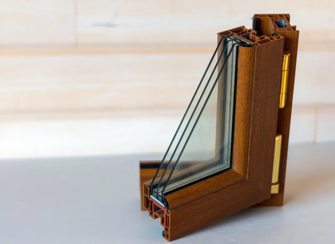 Installation de fenêtre en bois sur mesure Saint-Cyr-en-Val